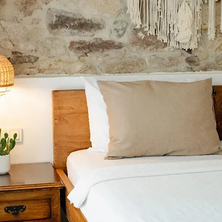 Cunda Ilios Hotel *