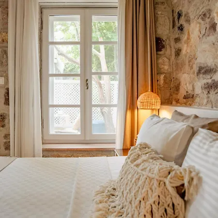 Hotel Cunda Ilios *